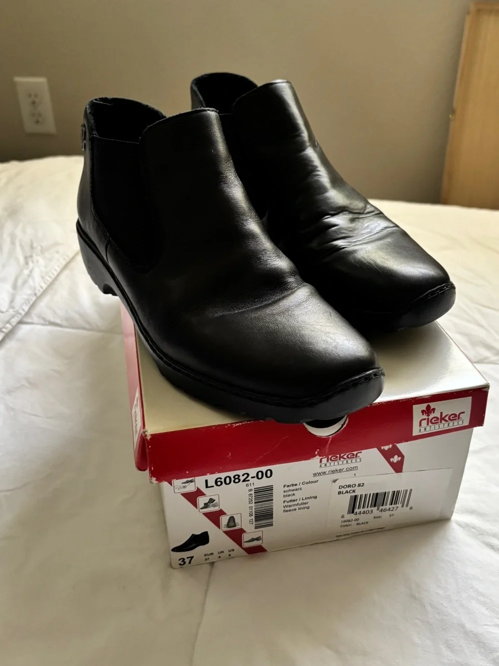 Rieker Black Leather Chukka Boots for Ladies